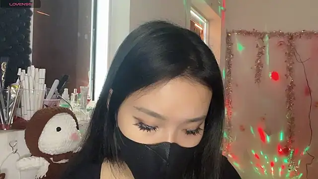 Tieu-May online show from 03.17.26