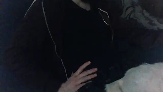 Snapshot of KaelNox chatting on 04.22.26 KaelNox online show from 04.22.26