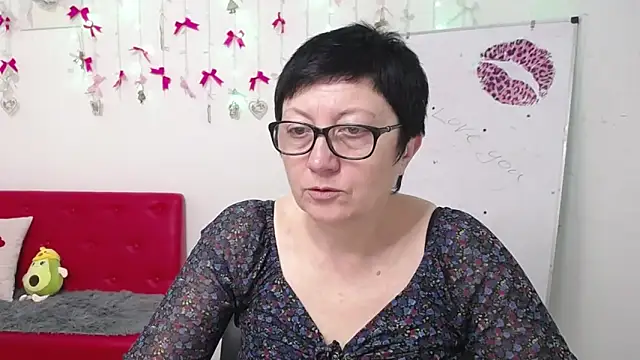 EmilyL0ve online show from 04.18.26