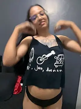 HyaraMoon online show from 02.19.26