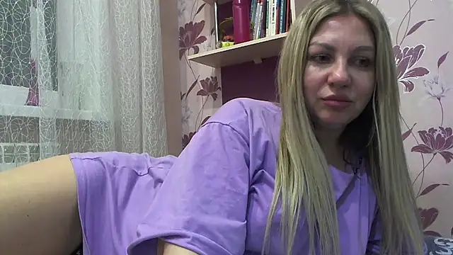 Snapshot of AmandaSexyLAX chatting on 02.04.26 AmandaSexyLAX online show from 02.04.26