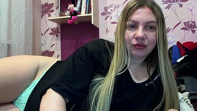 Snapshot of AmandaSexyLAX chatting on 03.24.26 AmandaSexyLAX online show from 03.24.26