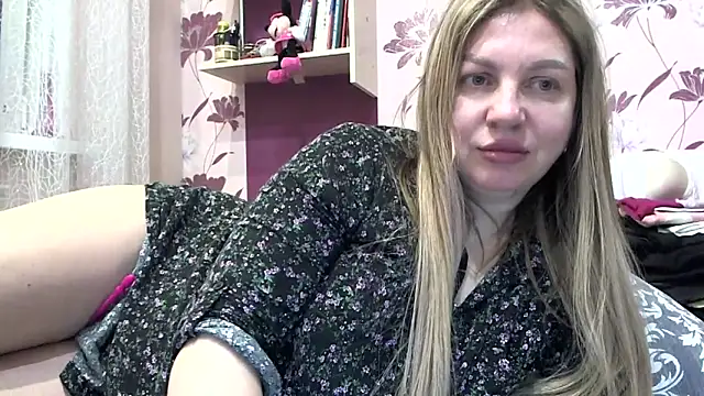 Snapshot of AmandaSexyLAX chatting on 04.05.26 AmandaSexyLAX online show from 04.05.26