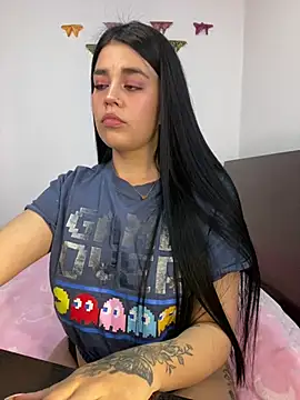 sophyy white online show from 01.16.26