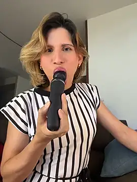 Snapshot of milablossom01 chatting on 06.14.26 milablossom01 online show from 06.14.26