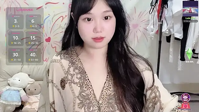 Snapshot of xiaoguai99 chatting on 06.18.26 xiaoguai99 online show from 06.18.26
