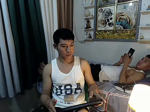 Snapshot of xfuckerboyx chatting on 08.04.26 xfuckerboyx online show from 08.04.26