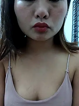 Snapshot of Sweet--Sexy chatting on 04.22.26 Sweet--Sexy online show from 04.22.26