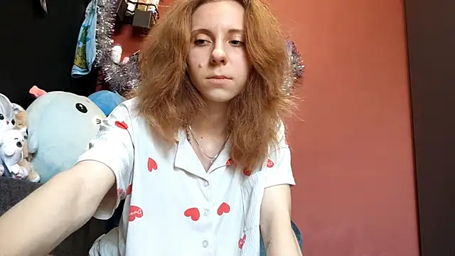 TiaraHenegan online show from 01.16.26