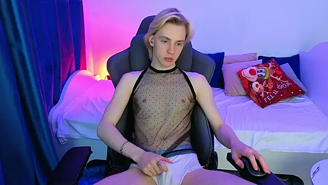 lucidangelok1 online show from 04.11.26