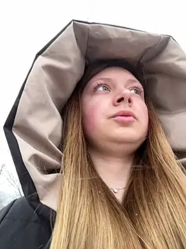 Snapshot of BlondeHott chatting on 01.15.26 BlondeHott online show from 01.15.26