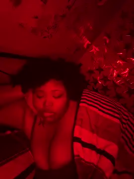 Chocolatebunnyxx96 online show from 02.04.26