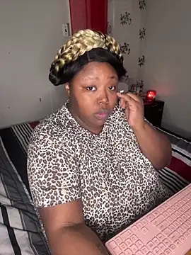 Chocolatebunnyxx96 online show from 03.12.26