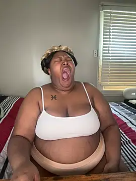 Chocolatebunnyxx96 online show from 04.02.26