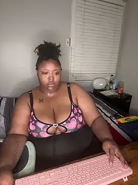 Chocolatebunnyxx96 online show from 04.18.26