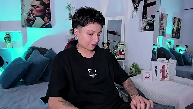 Snapshot of Zury_Ramirez chatting on 01.16.26 Zury Ramirez online show from 01.16.26