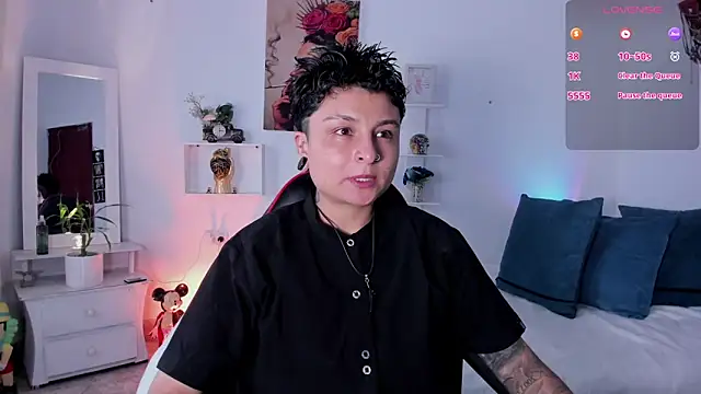 Snapshot of Zury_Ramirez chatting on 02.08.26 Zury Ramirez online show from 02.08.26