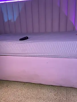 Denightjones online show from 04.20.26