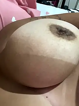 Snapshot of AnneM5 chatting on 01.07.26 AnneM5 online show from 01.07.26