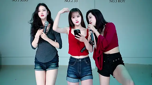 Snapshot of QIANXI_004 chatting on 03.08.26 QIANXI 004 online show from 03.08.26