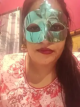Snapshot of 01Roshani chatting on 07.20.26 01Roshani online show from 07.20.26