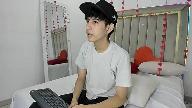 julian xx online show from 02.18.26