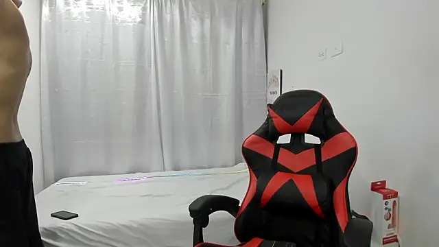 julian xx online show from 03.07.26