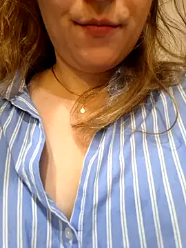 Snapshot of millfka chatting on 01.14.26 millfka online show from 01.14.26