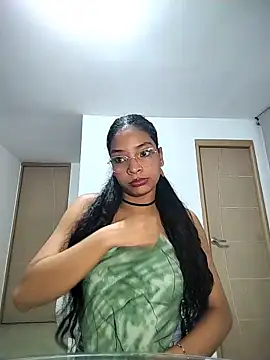 KATALINA SANTANA  online show from 05.15.26