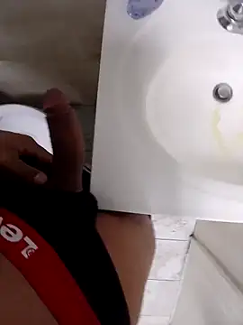 Snapshot of maykell95 chatting on 03.26.26 maykell95 online show from 03.26.26