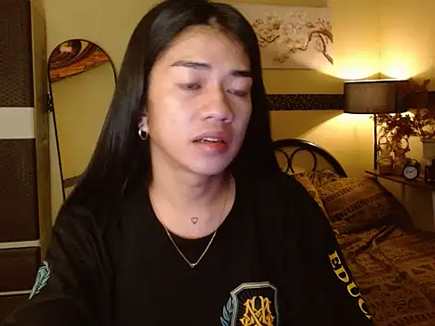 EnviousMaddie online show from 04.23.26