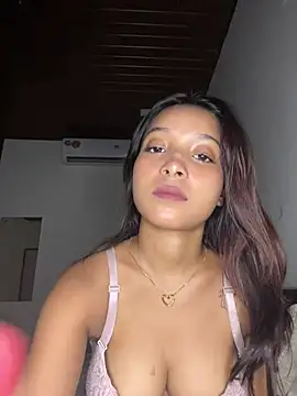 Snapshot of annaya_sexy chatting on 07.19.26 annaya sexy online show from 07.19.26