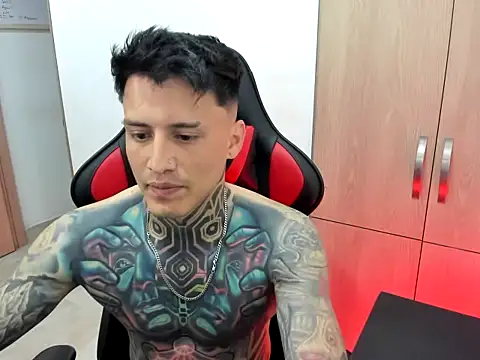 Snapshot of Chrissblack chatting on 02.14.26 Chrissblack online show from 02.14.26