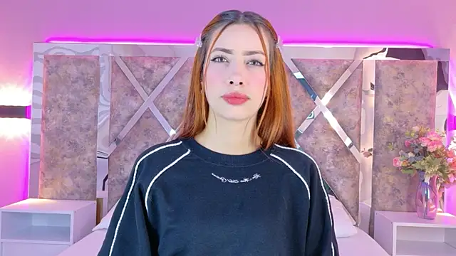 Snapshot of LolaGray__ chatting on 05.29.26 LolaGray online show from 05.29.26
