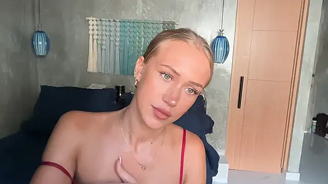 Snapshot of livsslife chatting on 02.03.26 livsslife online show from 02.03.26