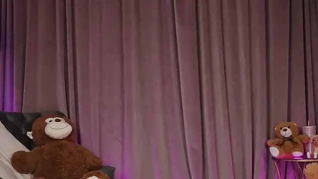 ZariaaVera online show from 03.31.26