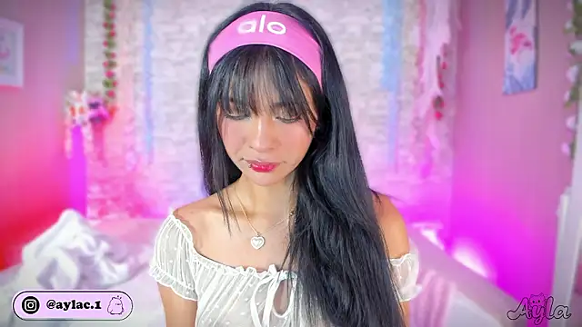 ayla lux online show from 03.24.26