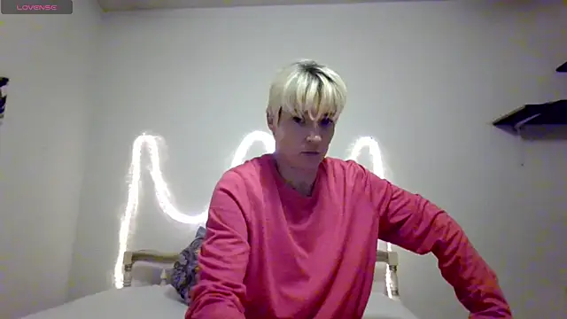 CrystalGeyserSmyth online show from 04.20.26