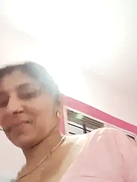 Hot ree85 online show from 03.13.26