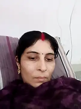 Snapshot of Hot_ree85 chatting on 04.30.26 Hot ree85 online show from 04.30.26
