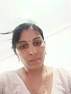 Snapshot of Hot_ree85 chatting on 06.11.26 Hot ree85 online show from 06.11.26