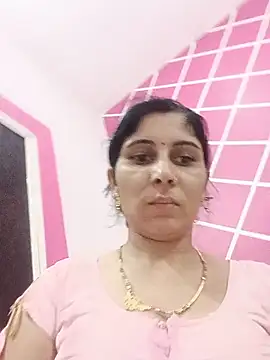 Snapshot of Hot_ree85 chatting on 06.14.26 Hot ree85 online show from 06.14.26