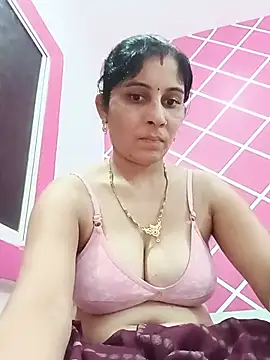 Snapshot of Hot_ree85 chatting on 06.20.26 Hot ree85 online show from 06.20.26