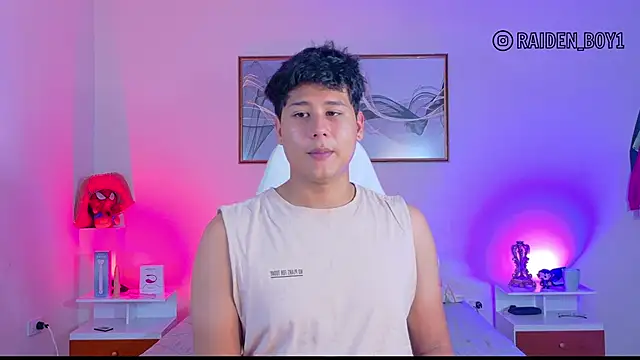 Snapshot of RaidenBoy11 chatting on 01.08.26 RaidenBoy11 online show from 01.08.26