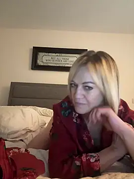 Snapshot of Milfshake227 chatting on 02.01.26 Milfshake227 online show from 02.01.26