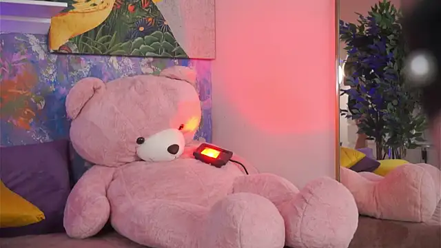 Ava Solis online show from 05.19.26