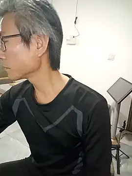 Snapshot of me-great chatting on 01.18.26 me-great online show from 01.18.26