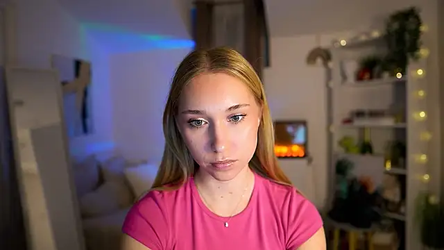 MilaBunny2000 online show from 02.24.26