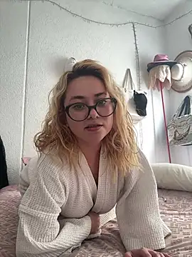 Lililuxx online show from 02.28.26