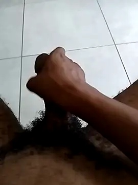 Snapshot of SkinnyDick26 chatting on 02.14.26 SkinnyDick26 online show from 02.14.26